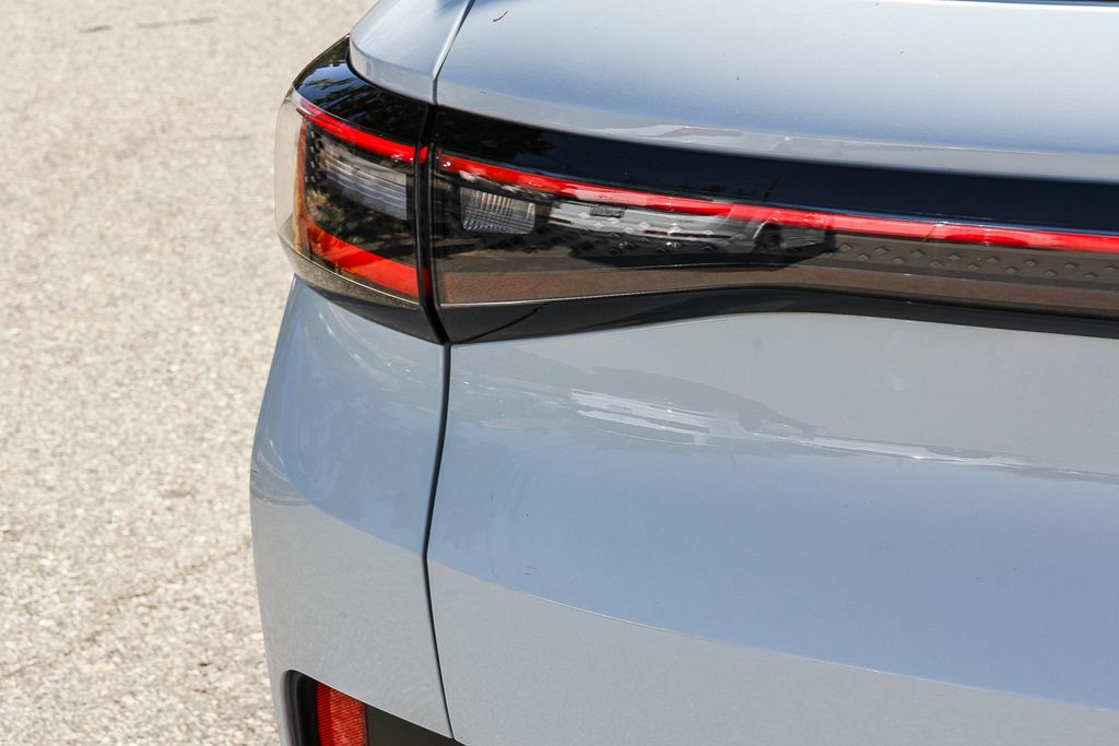 Thumbnail: 2023 Volkswagen ID.4 - 21