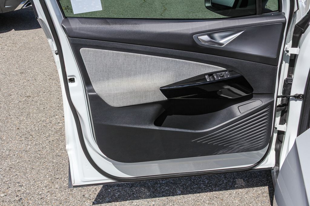 Thumbnail: 2023 Volkswagen ID.4 - 24