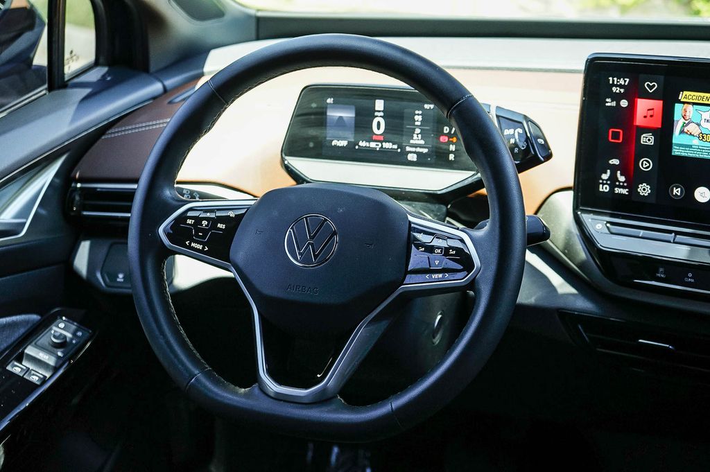 Thumbnail: 2023 Volkswagen ID.4 - 9