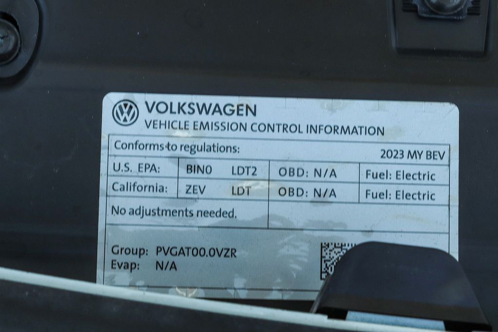 Thumbnail: 2023 Volkswagen ID.4 - 16