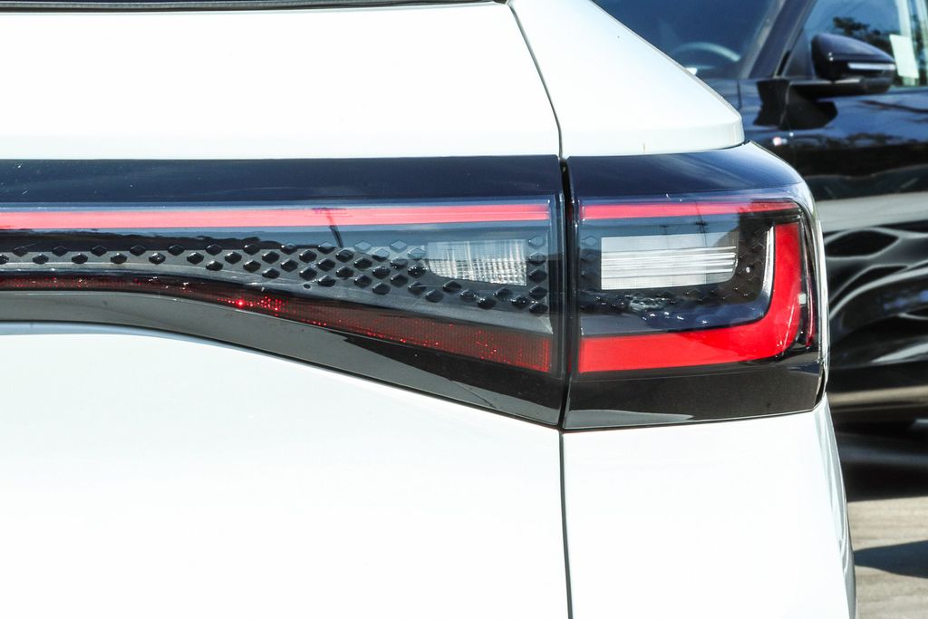 Thumbnail: 2023 Volkswagen ID.4 - 19