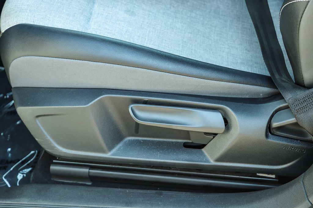 Thumbnail: 2023 Volkswagen ID.4 - 22