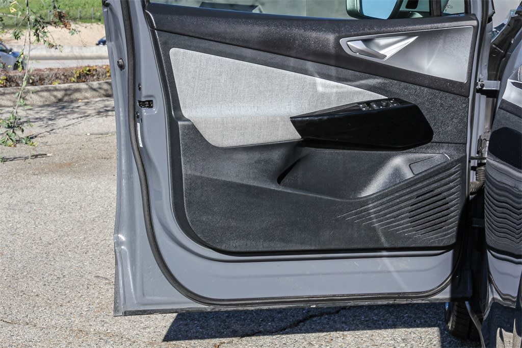 Thumbnail: 2023 Volkswagen ID.4 - 19