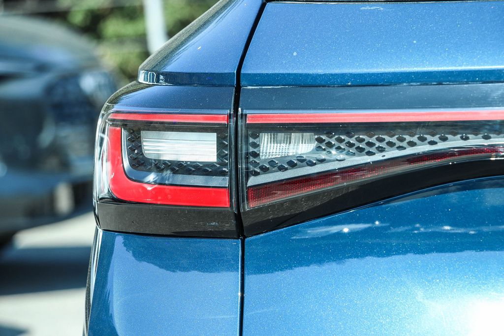 Thumbnail: 2023 Volkswagen ID.4 - 22