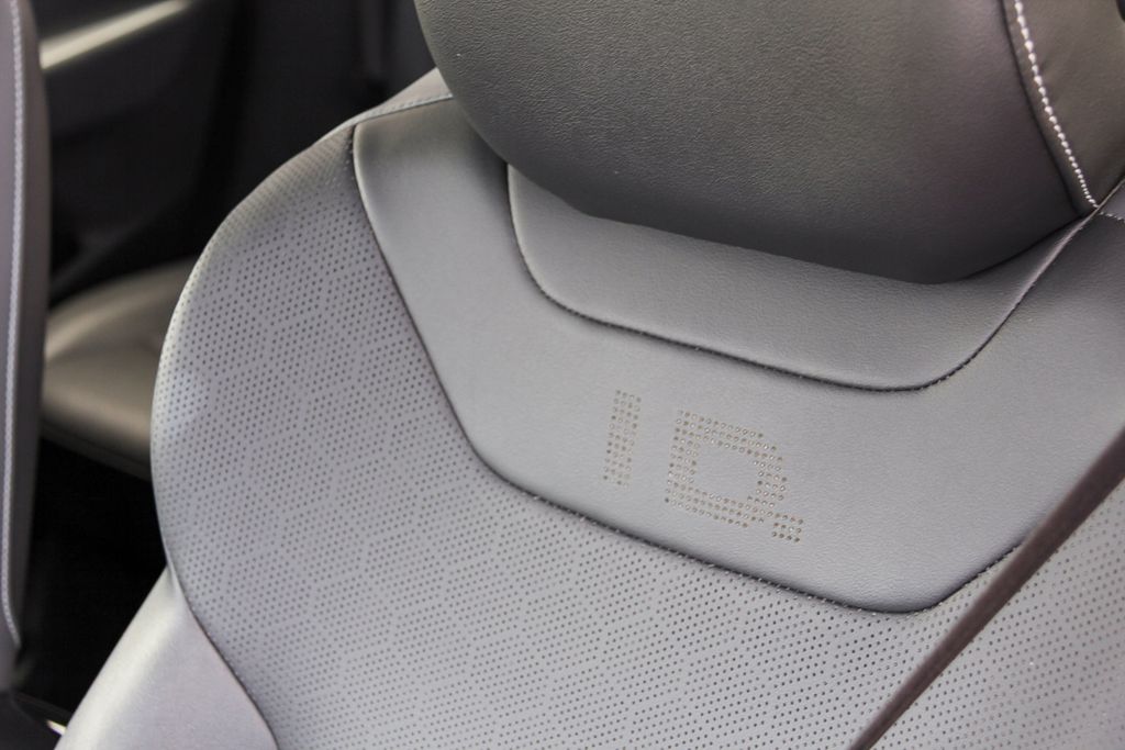 Thumbnail: 2023 Volkswagen ID.4 - 24