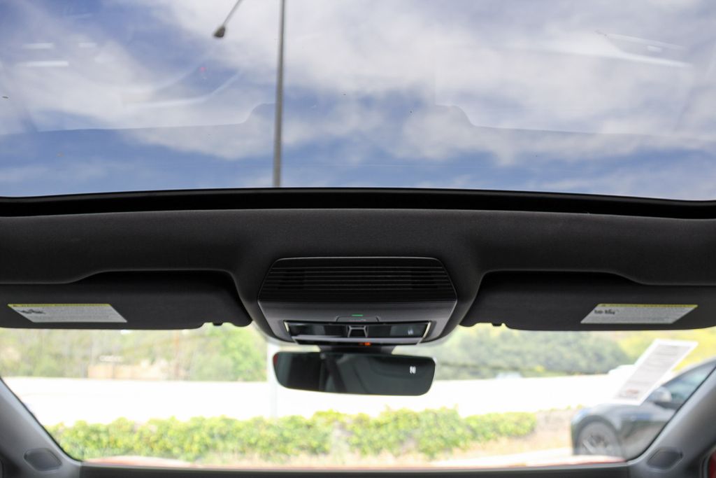 Thumbnail: 2023 Volkswagen ID.4 - 19