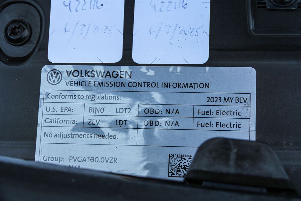 Thumbnail: 2023 Volkswagen ID.4 - 16