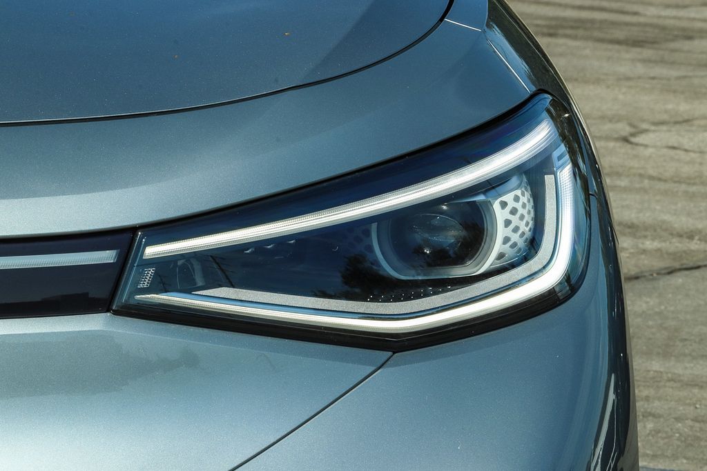 Thumbnail: 2023 Volkswagen ID.4 - 17