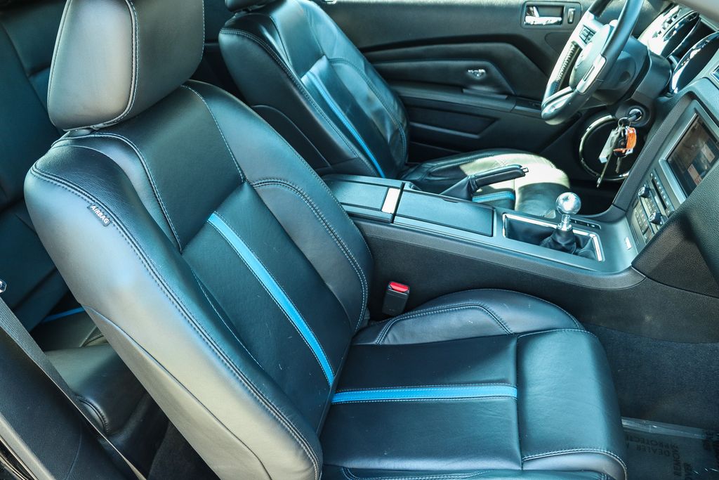 Thumbnail: 2011 Ford Mustang - 8