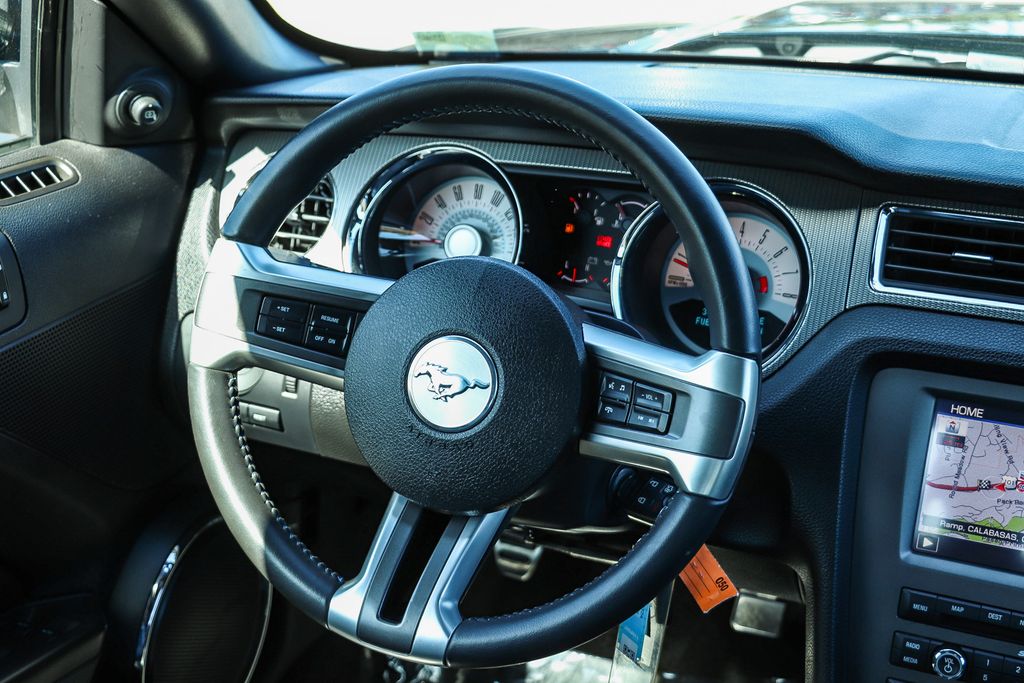 Thumbnail: 2011 Ford Mustang - 10