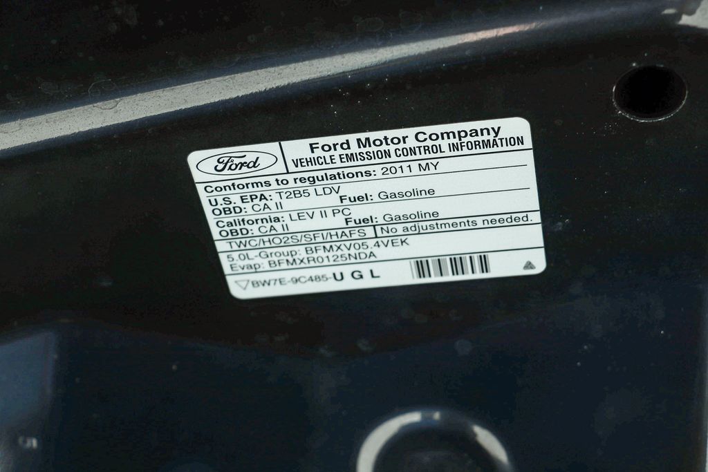 Thumbnail: 2011 Ford Mustang - 16