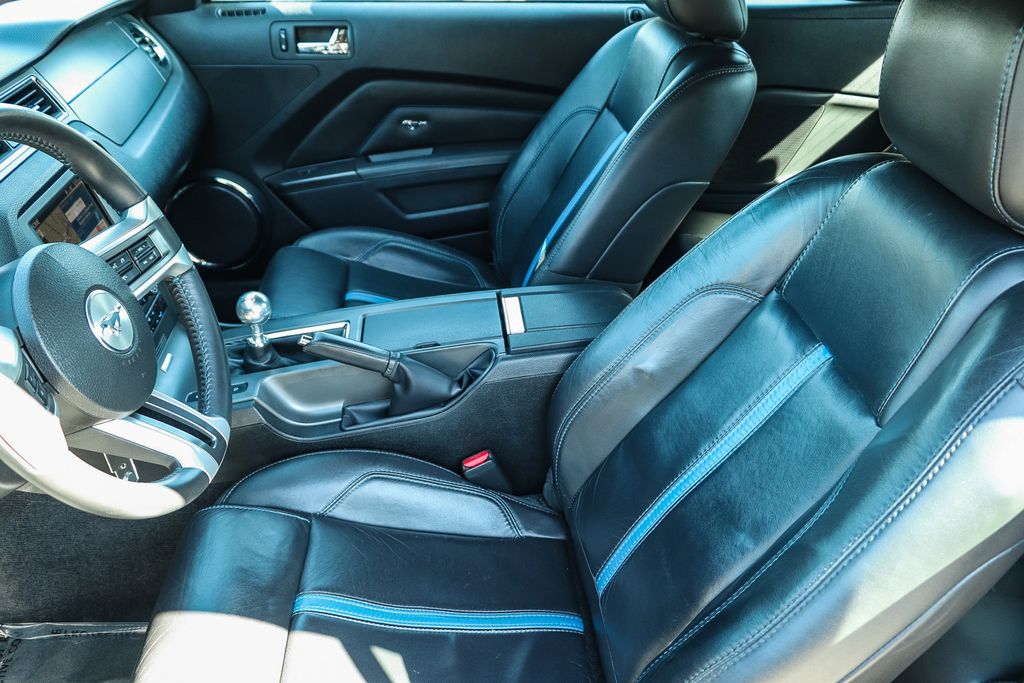 Thumbnail: 2011 Ford Mustang - 9