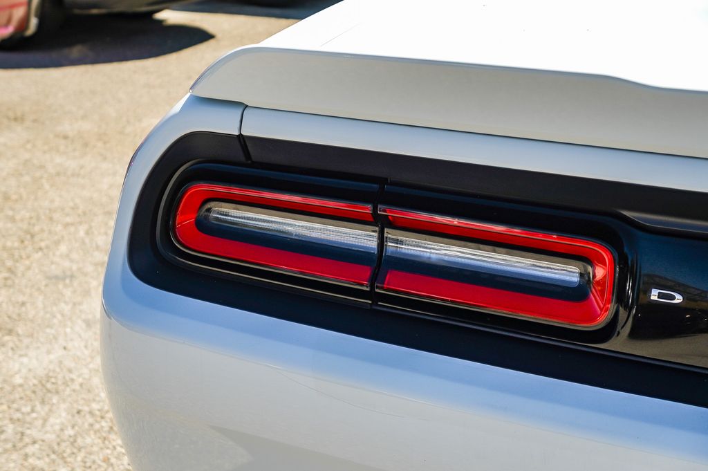 Thumbnail: 2017 Dodge Challenger - 18