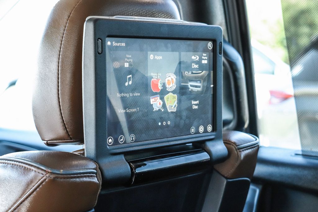 Thumbnail: 2019 Chrysler Pacifica - 25
