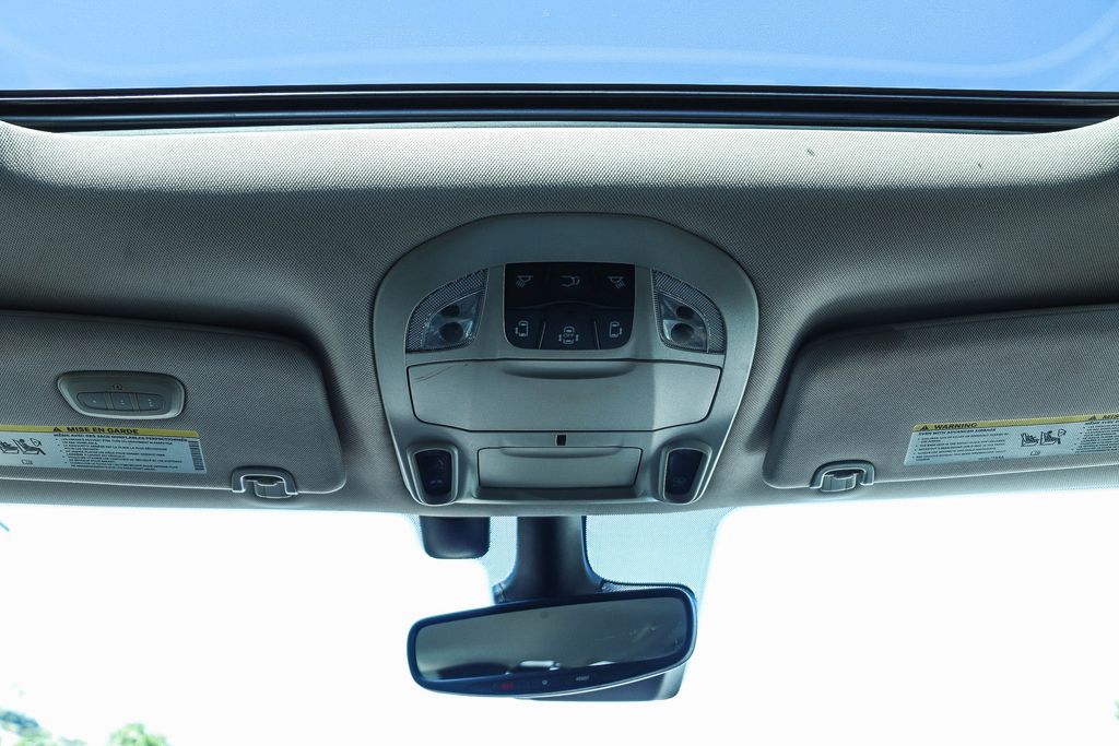 Thumbnail: 2019 Chrysler Pacifica - 23