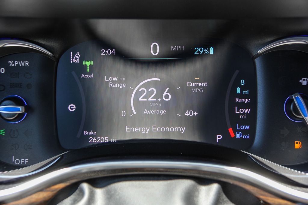 Thumbnail: 2022 Chrysler Pacifica - 15