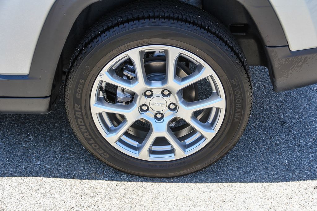 Thumbnail: 2024 Jeep Compass - 22