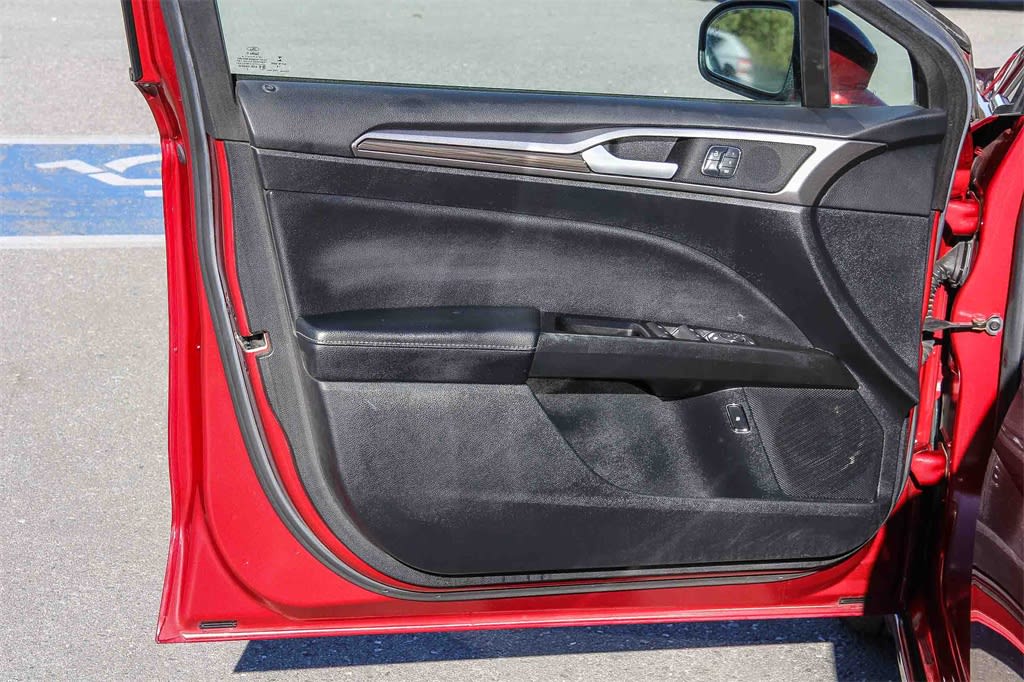 Thumbnail: 2019 Ford Fusion - 25