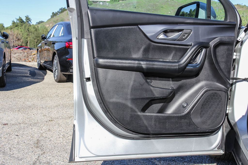 Thumbnail: 2022 Chevrolet Blazer - 25