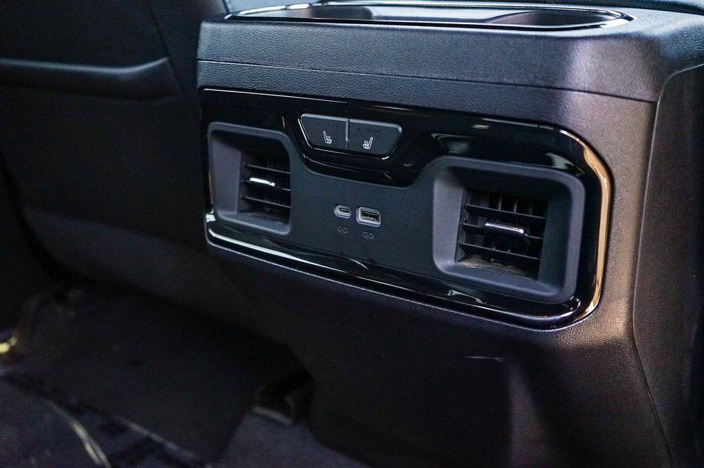 Thumbnail: 2023 GMC Sierra 1500 - 22
