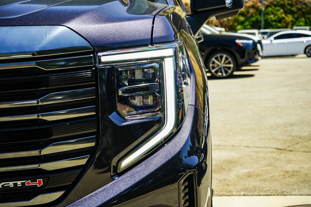 Thumbnail: 2023 GMC Sierra 1500 - 18