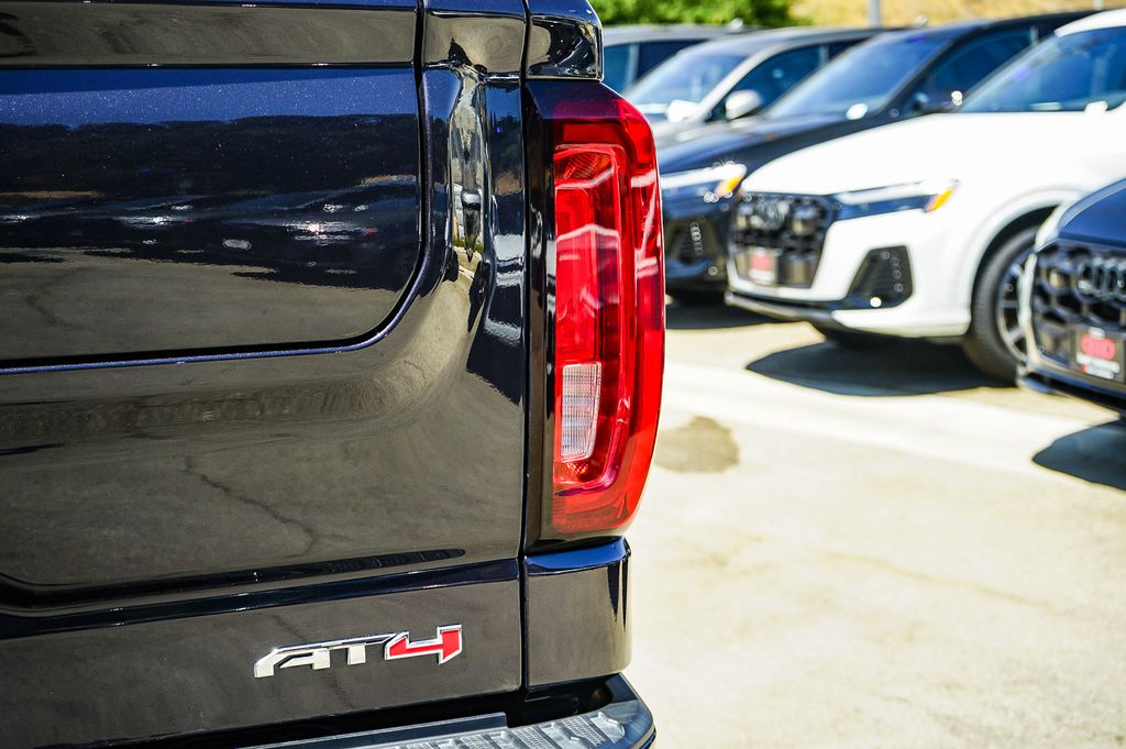Thumbnail: 2023 GMC Sierra 1500 - 20