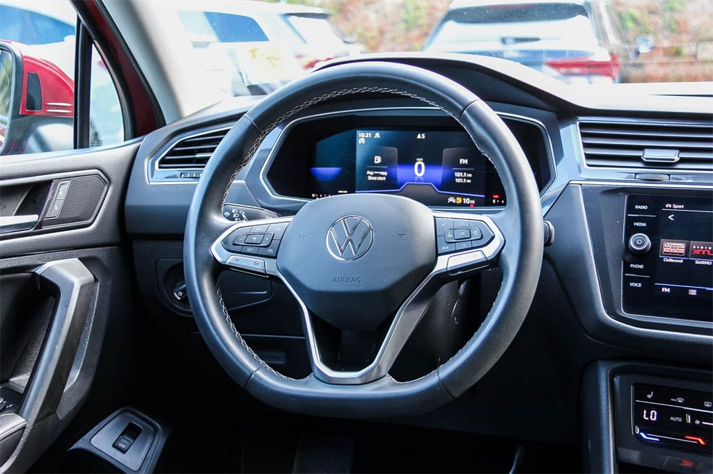 Thumbnail: 2022 Volkswagen Tiguan - 12