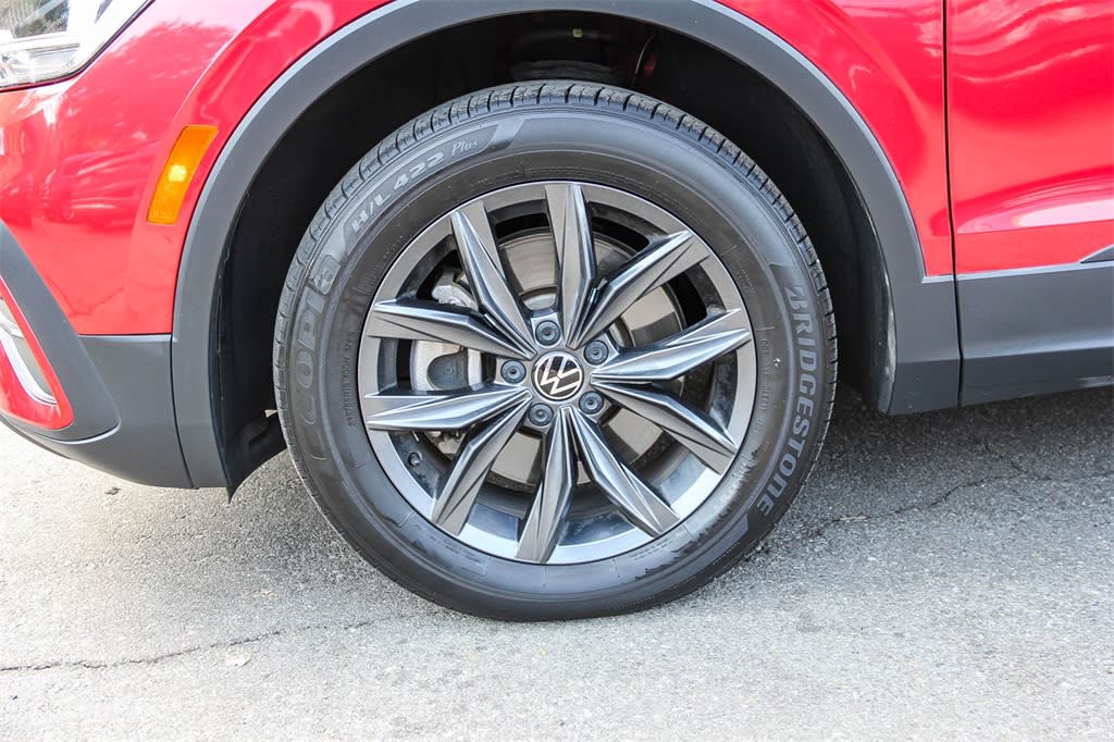 Thumbnail: 2022 Volkswagen Tiguan - 6