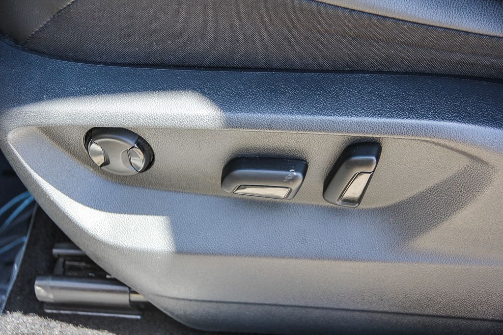 Thumbnail: 2021 Volkswagen Tiguan - 26
