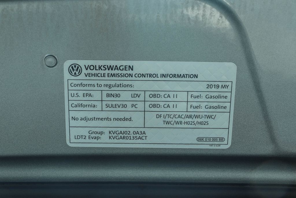 Thumbnail: 2019 Volkswagen Tiguan - 17