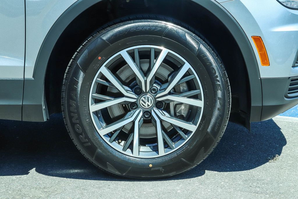 Thumbnail: 2019 Volkswagen Tiguan - 6