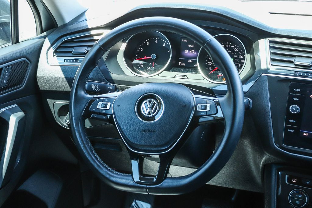 Thumbnail: 2019 Volkswagen Tiguan - 12