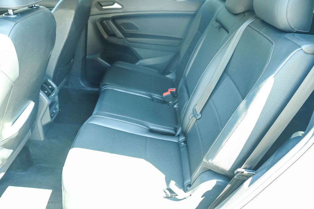 Thumbnail: 2019 Volkswagen Tiguan - 11