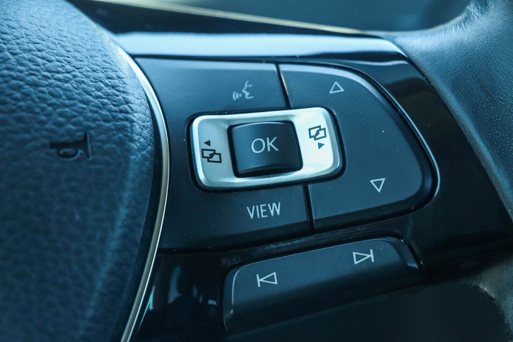 Thumbnail: 2019 Volkswagen Tiguan - 27