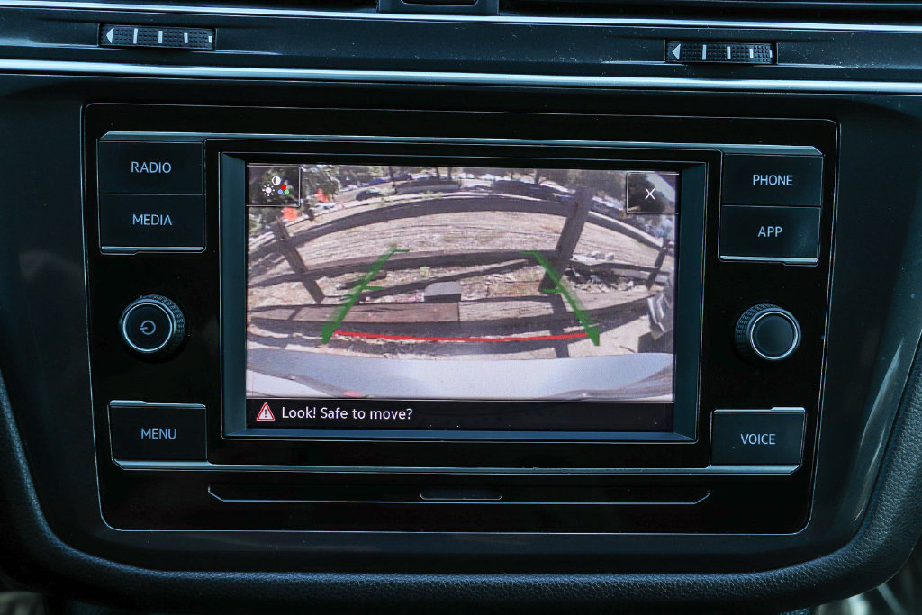 Thumbnail: 2023 Volkswagen Tiguan - 27