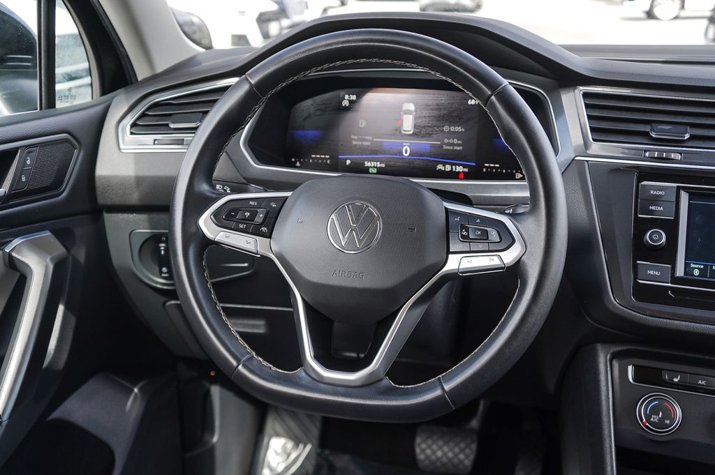 Thumbnail: 2023 Volkswagen Tiguan - 9