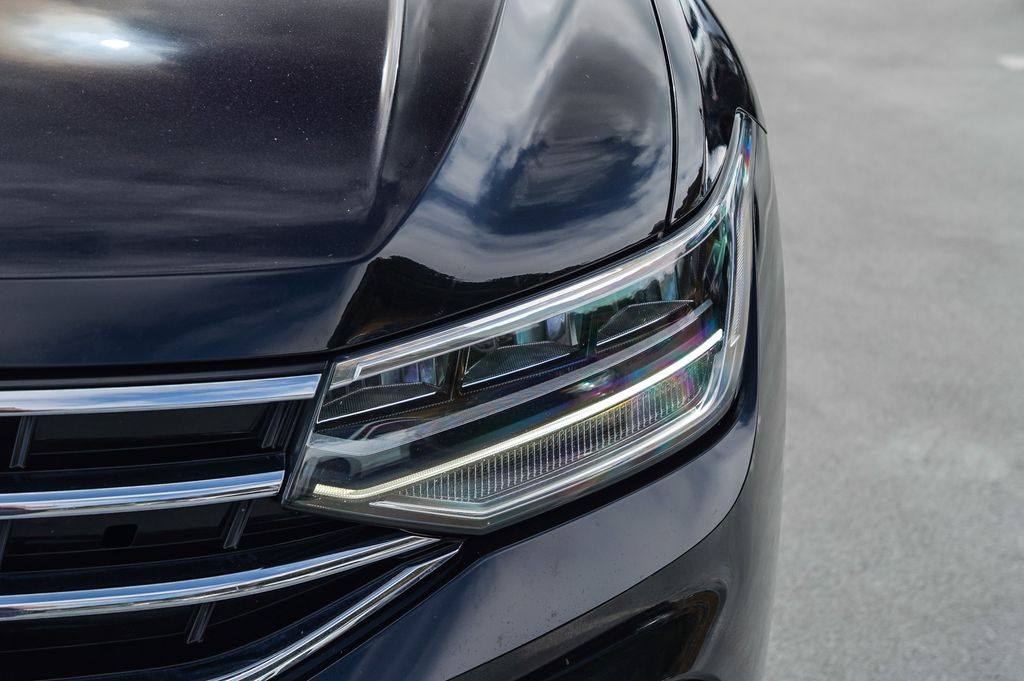 Thumbnail: 2023 Volkswagen Tiguan - 20