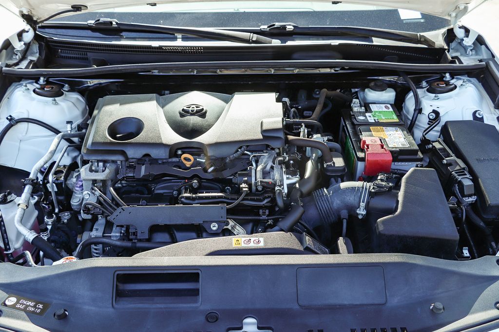 Thumbnail: 2019 Toyota Camry - 7
