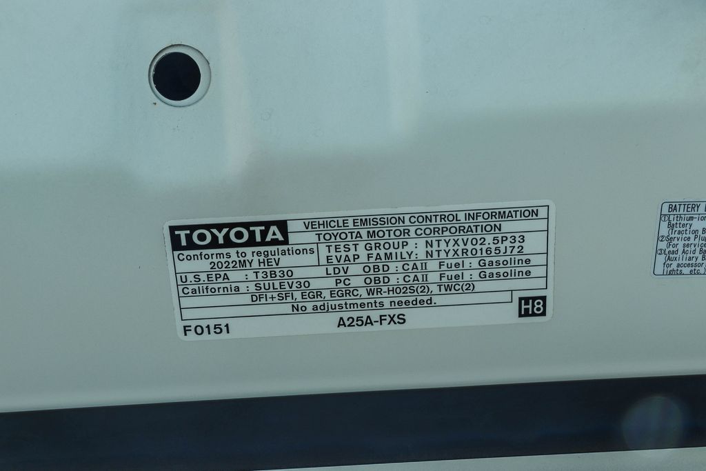 Thumbnail: 2022 Toyota Camry - 14