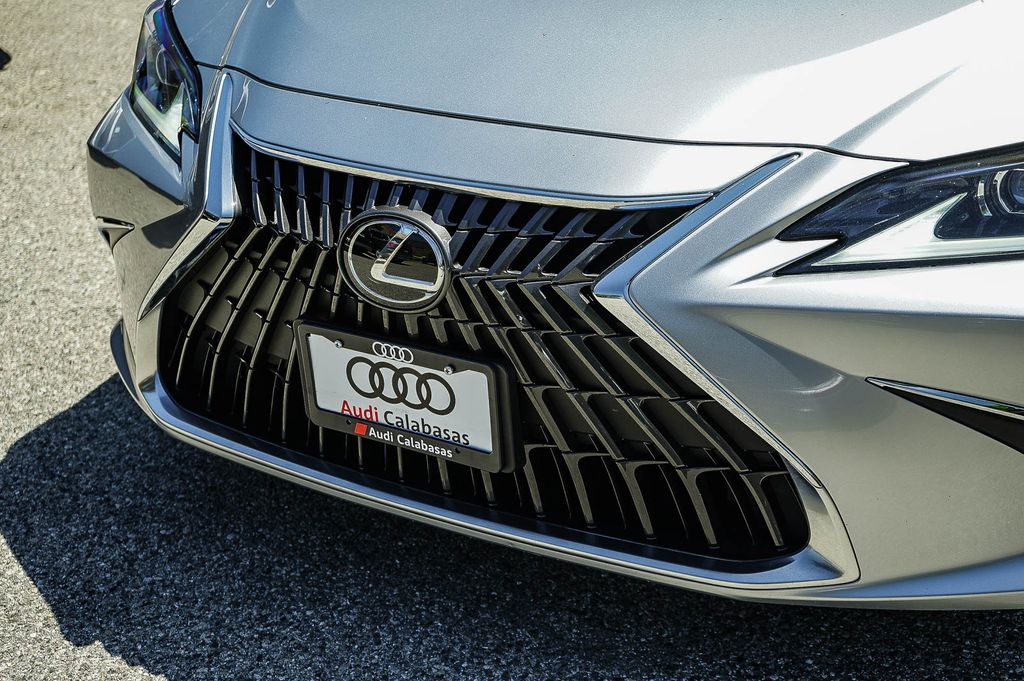Thumbnail: 2024 Lexus ES - 6