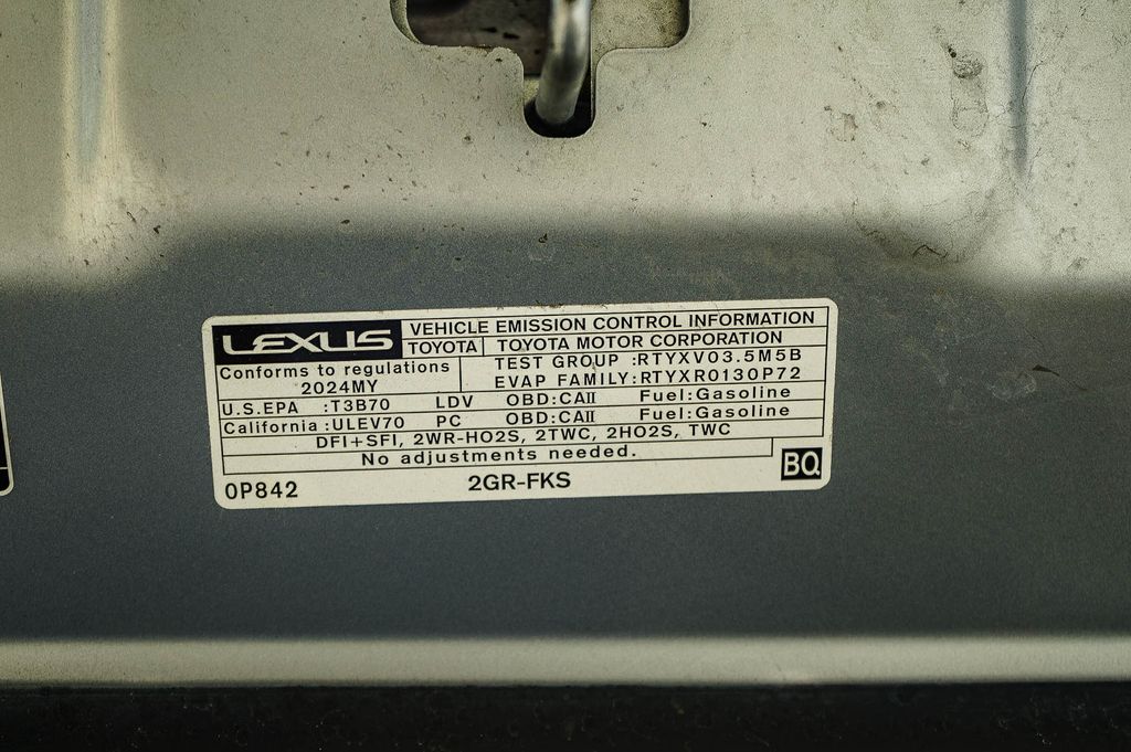 Thumbnail: 2024 Lexus ES - 17