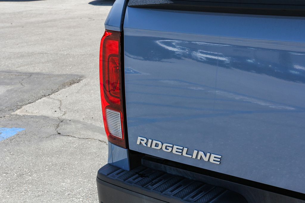 Thumbnail: 2023 Honda Ridgeline - 22