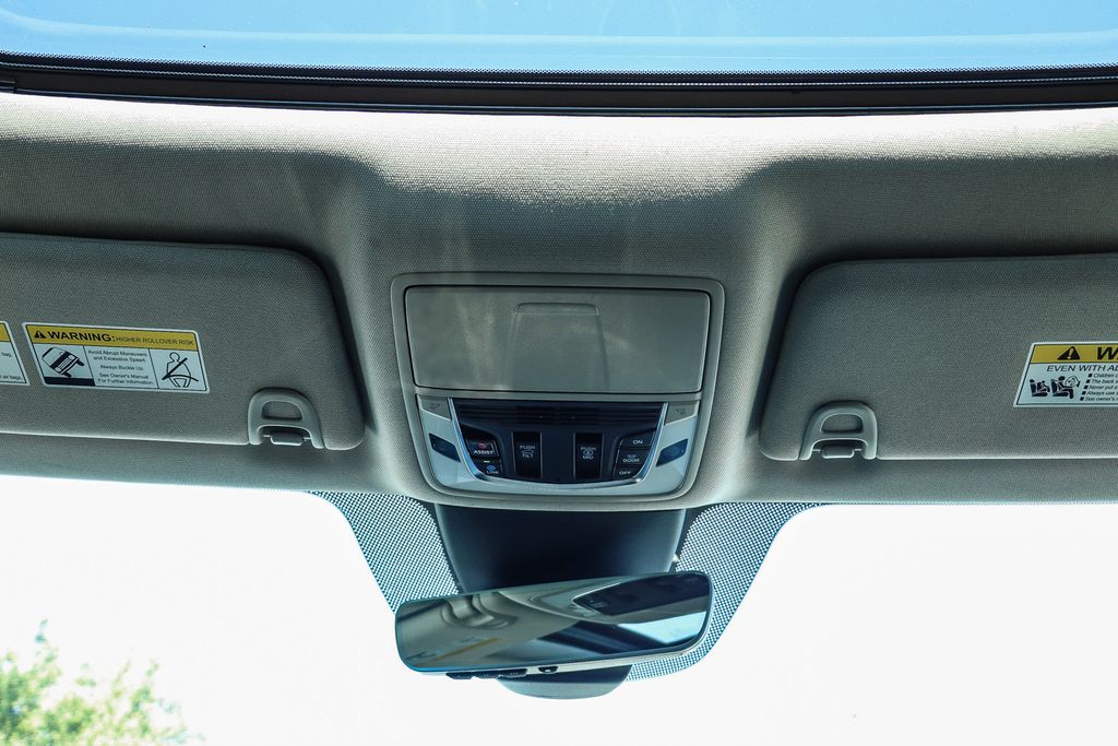 Thumbnail: 2023 Acura MDX - 23