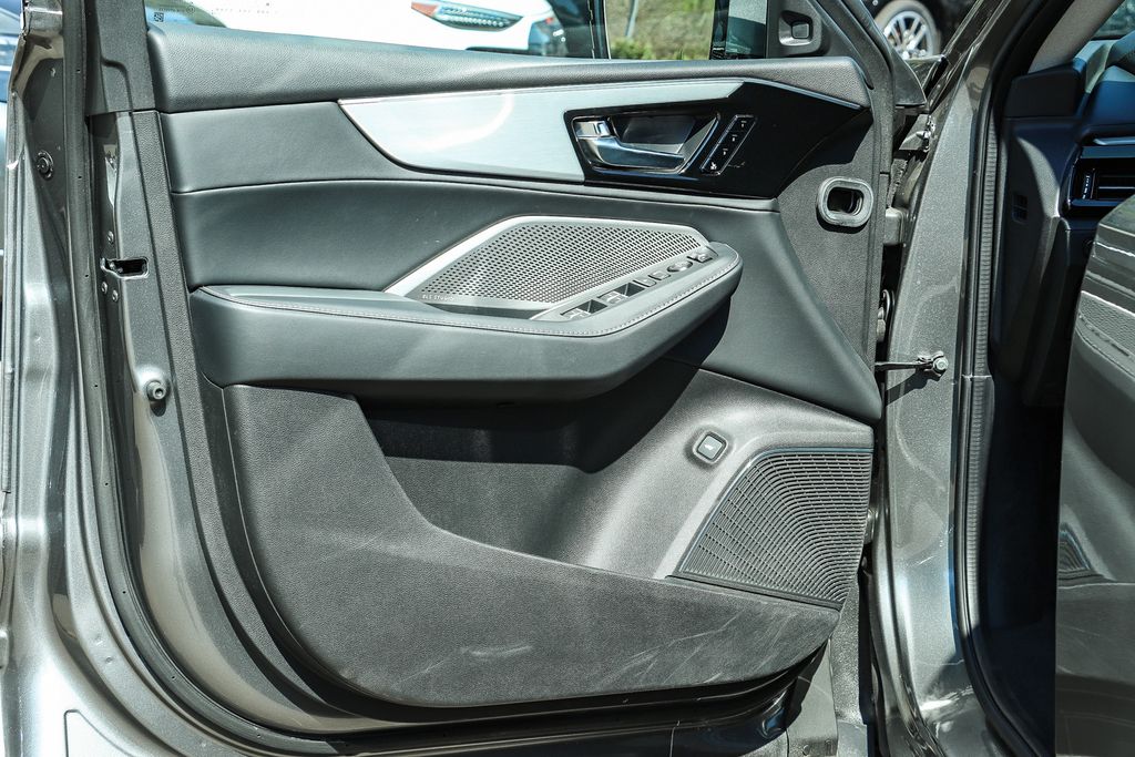 Thumbnail: 2023 Acura MDX - 27