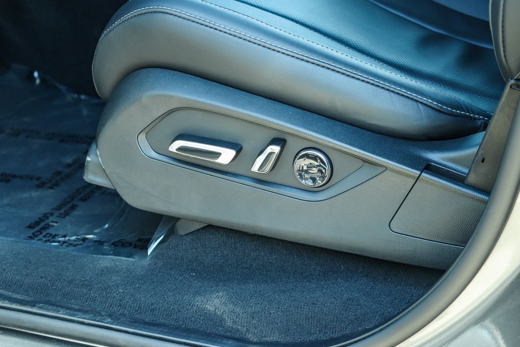 Thumbnail: 2023 Acura MDX - 26