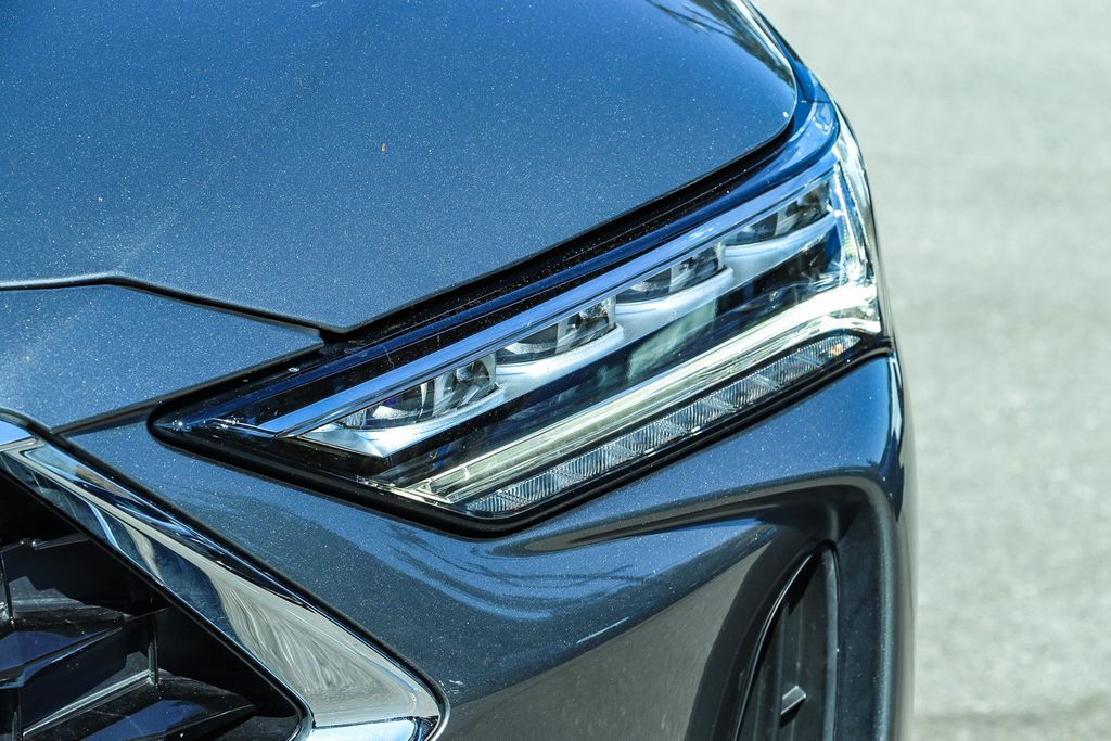 Thumbnail: 2023 Acura MDX - 21