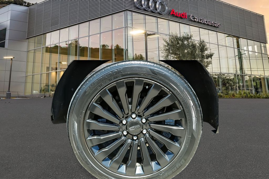 Thumbnail: 2019 Lincoln Navigator L - 6