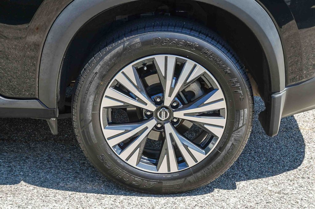 Thumbnail: 2021 Nissan Rogue - 21