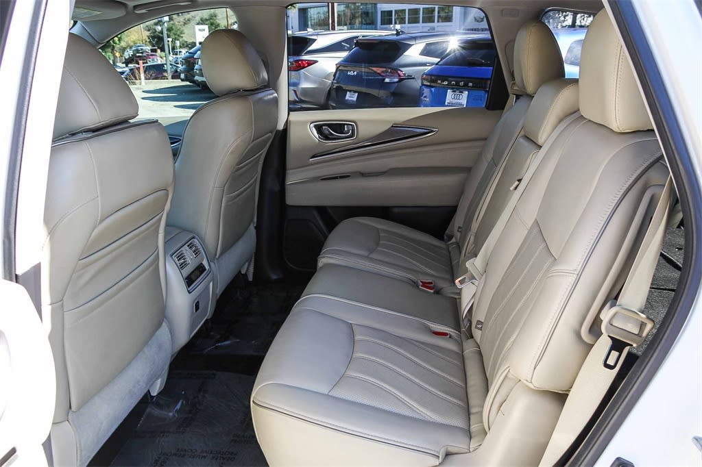 Thumbnail: 2017 INFINITI QX60 - 11