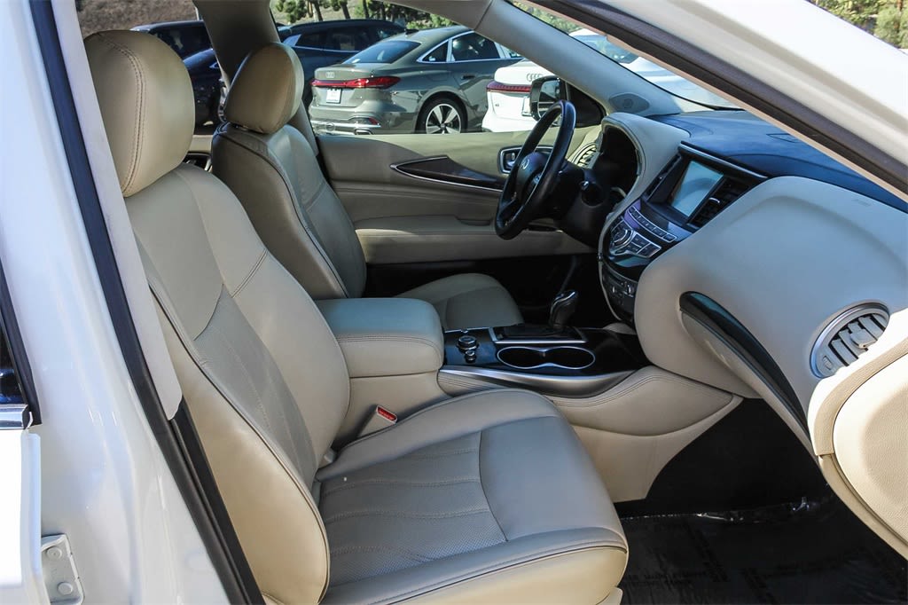 Thumbnail: 2017 INFINITI QX60 - 9